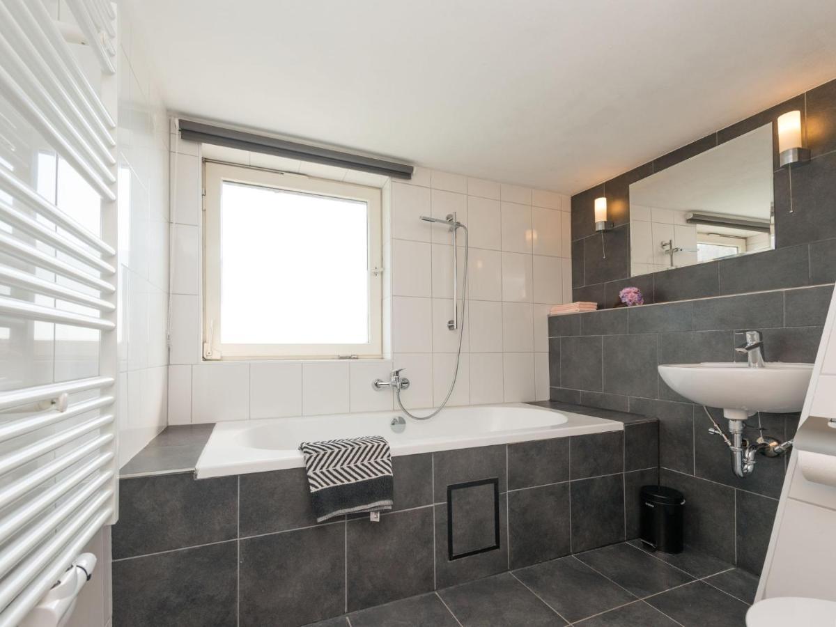 Modern Holiday Home Near River In Amelgatzen Emmerthal 客房 照片