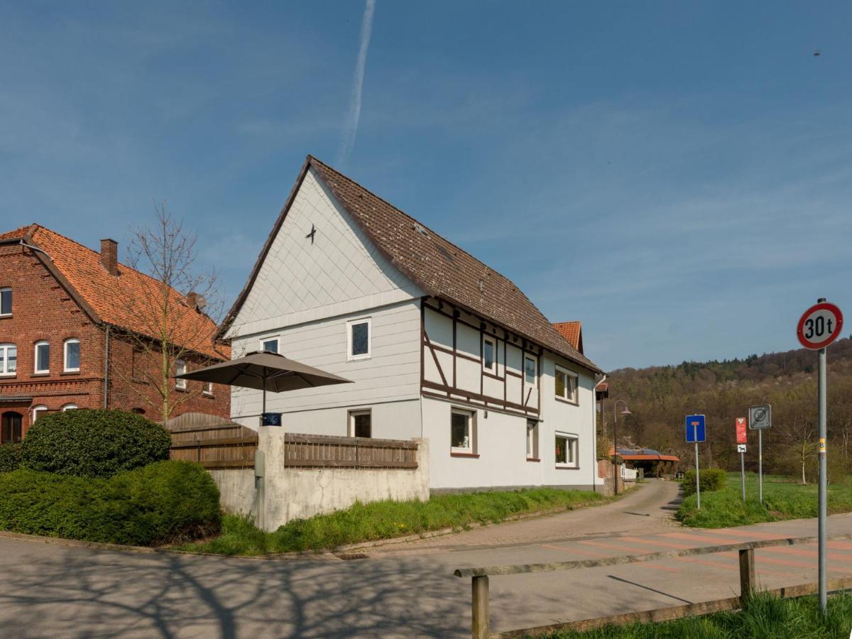 Modern Holiday Home Near River In Amelgatzen Emmerthal 客房 照片
